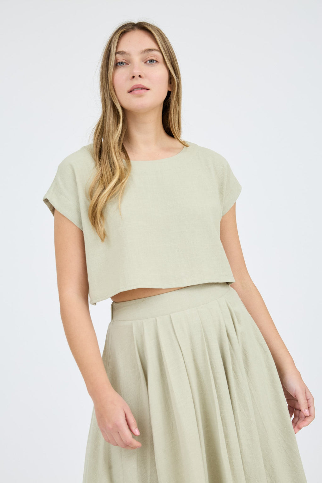 Short Sleeve Cropped Boxy Linen Blouse