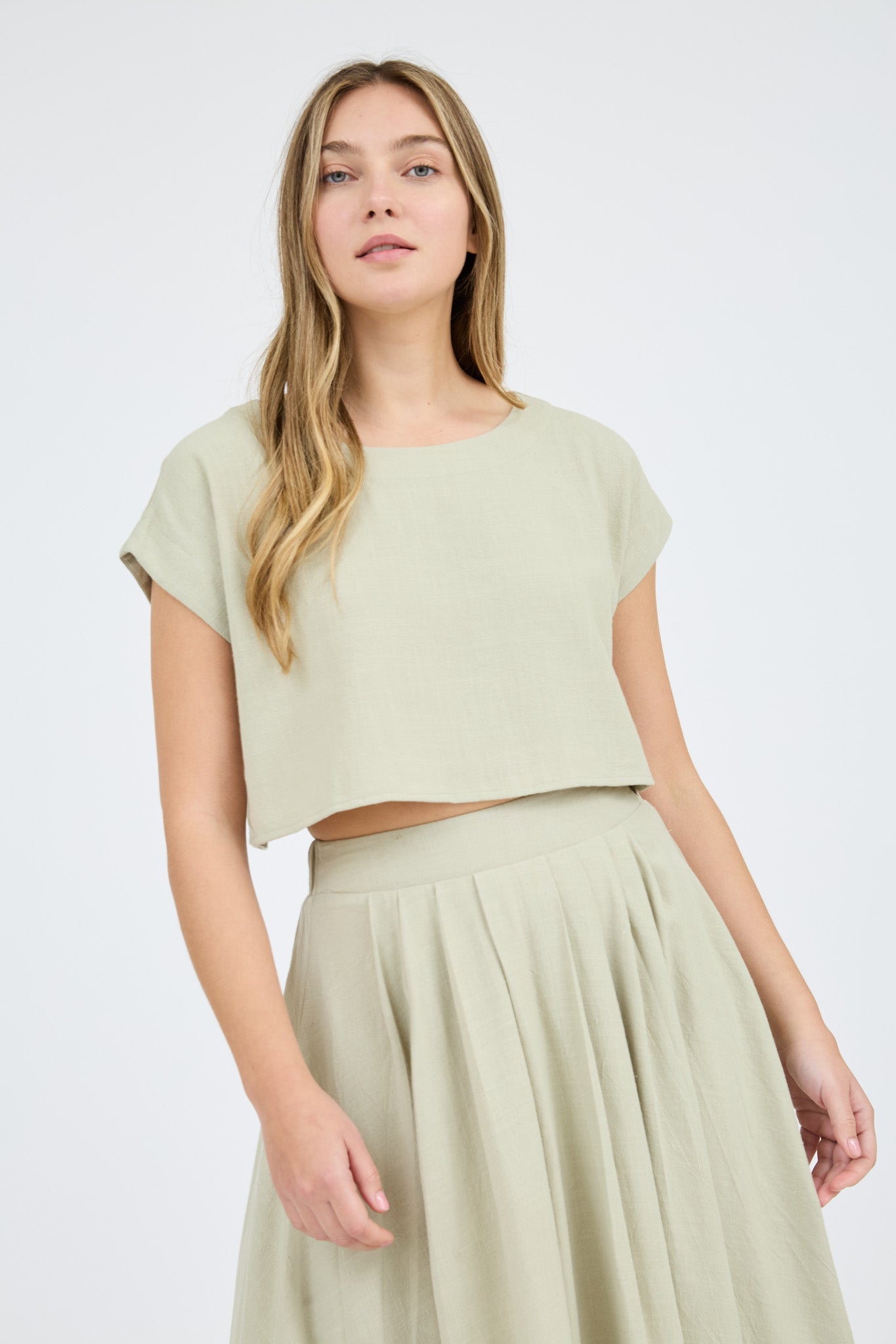 Short Sleeve Cropped Boxy Linen Blouse