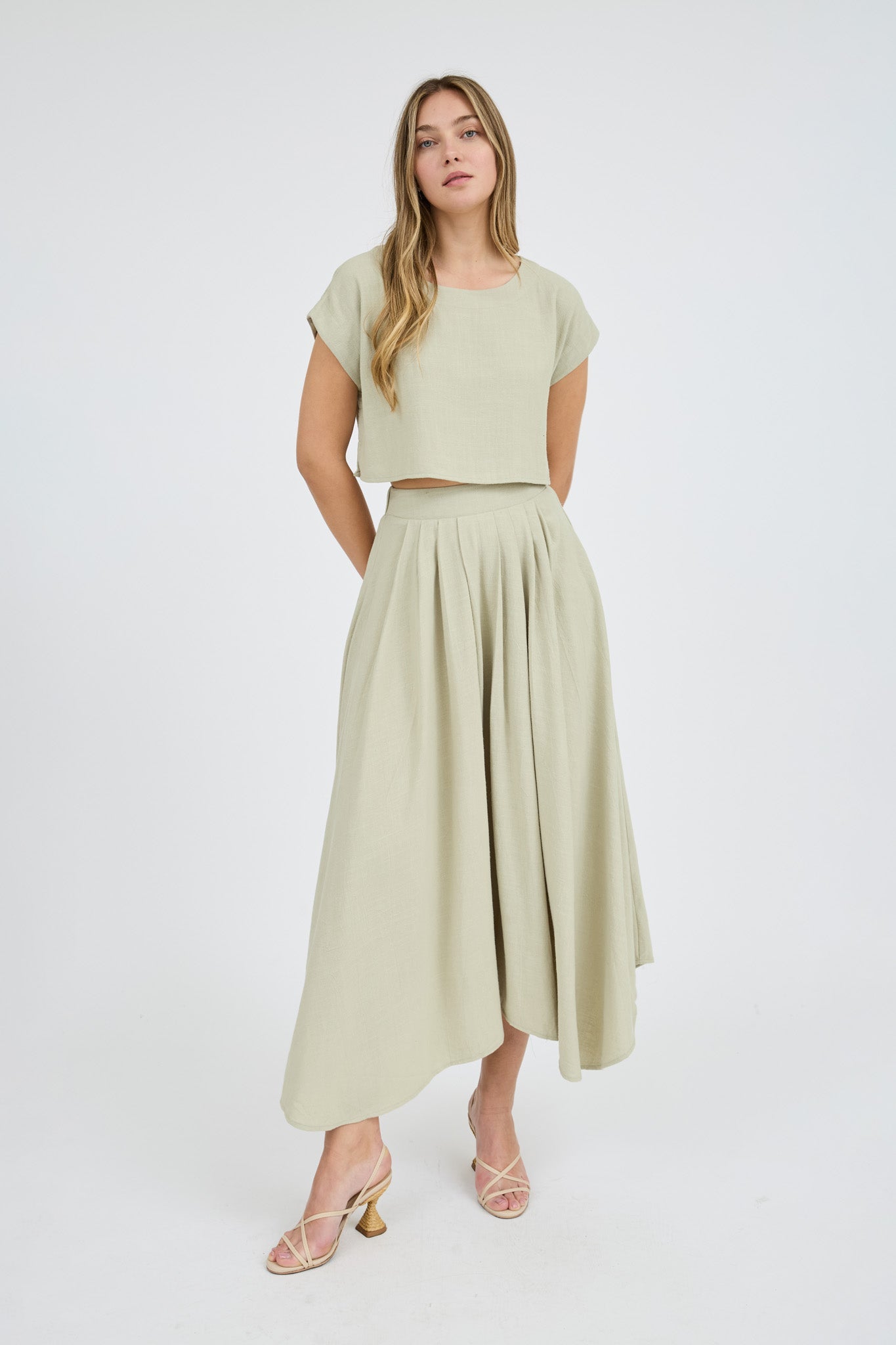 Short Sleeve Cropped Boxy Linen Blouse