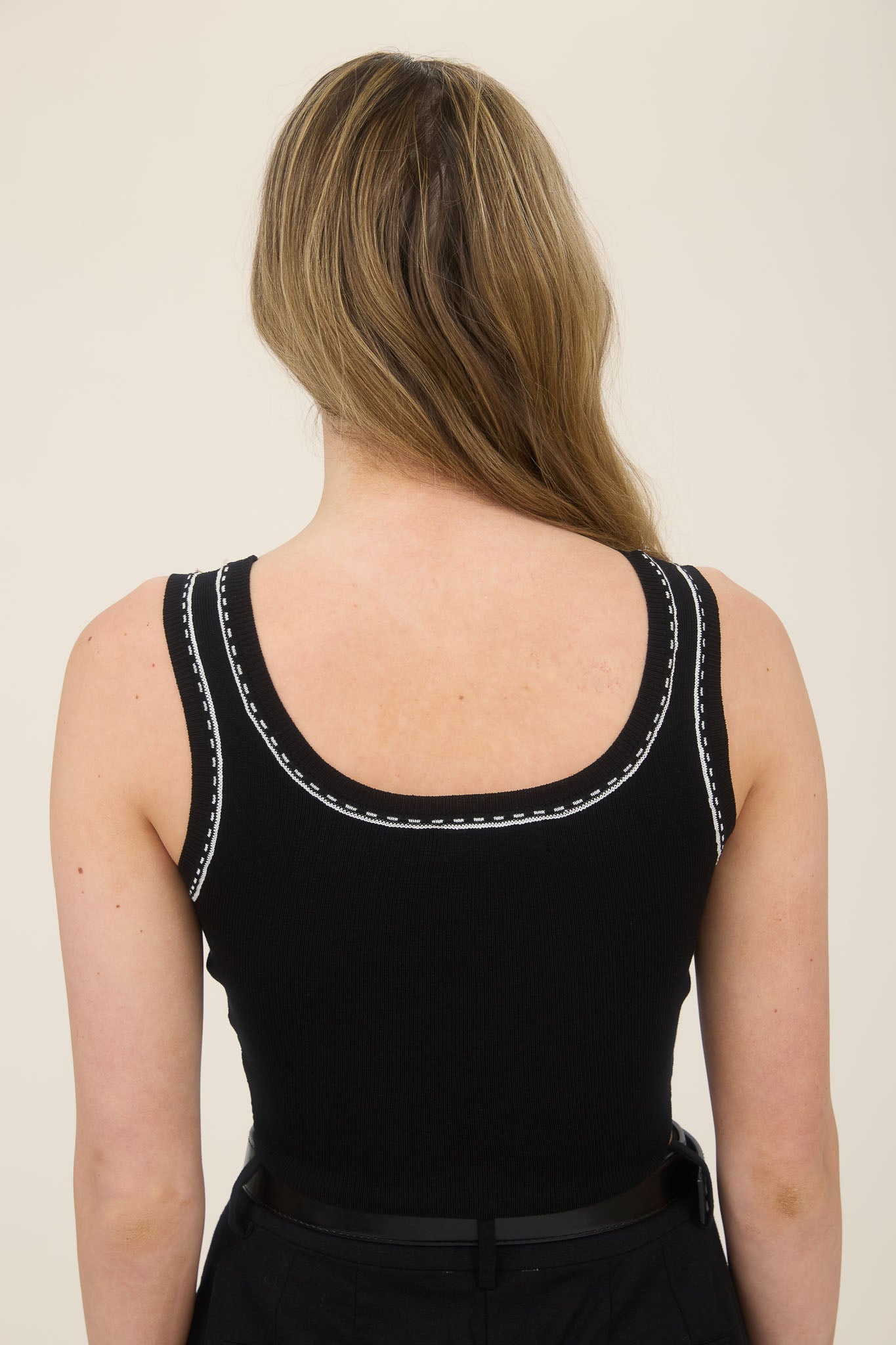 Contrast Line Stitch Detail Sweater Knit Crop Top